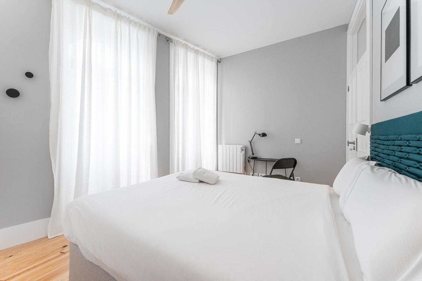 Guestready - Colorful Apt Near Agosto Station Porto Exterior photo